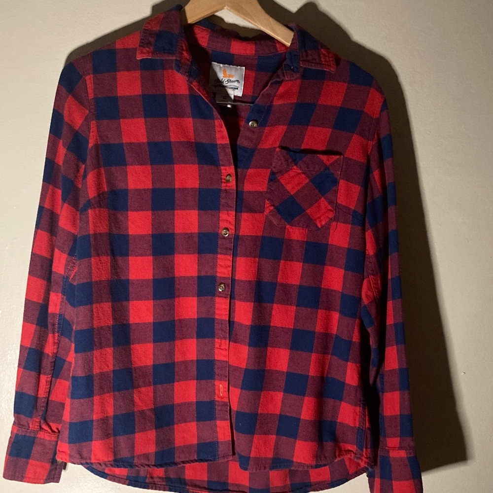 Field & Stream Red and Blue Plaid Button-Down Shirt